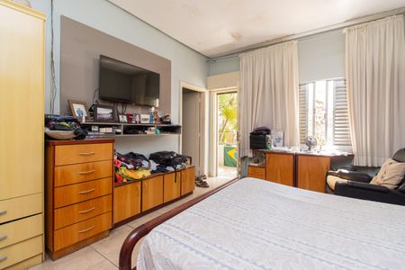 Casa à venda com 275m², 3 quartos e 3 vagas Casa à venda com 275m², 3 quartos e 3 vagasQuarto 2