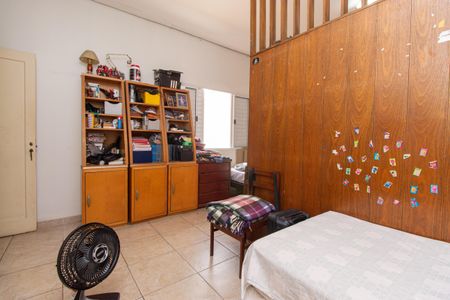 Casa à venda com 275m², 3 quartos e 3 vagas Casa à venda com 275m², 3 quartos e 3 vagasSuíte