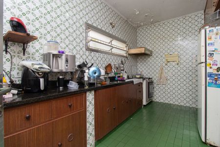 Casa à venda com 275m², 3 quartos e 3 vagas Casa à venda com 275m², 3 quartos e 3 vagasCozinha