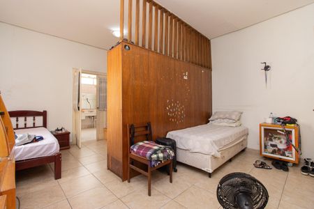 Casa à venda com 275m², 3 quartos e 3 vagas Casa à venda com 275m², 3 quartos e 3 vagasSuíte