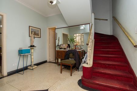 Casa à venda com 275m², 3 quartos e 3 vagas Casa à venda com 275m², 3 quartos e 3 vagasHall