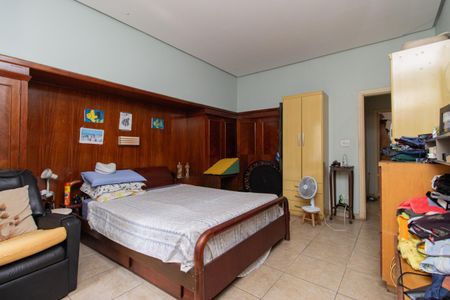 Casa à venda com 275m², 3 quartos e 3 vagas Casa à venda com 275m², 3 quartos e 3 vagasQuarto 2