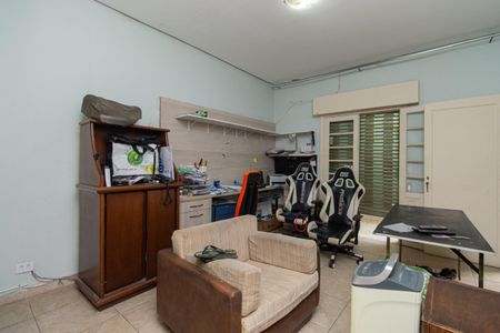 Casa à venda com 275m², 3 quartos e 3 vagas Casa à venda com 275m², 3 quartos e 3 vagasQuarto 1