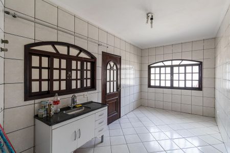 Casa à venda com 80m², 2 quartos e 2 vagas Casa à venda com 80m², 2 quartos e 2 vagasCozinha