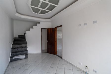 Casa à venda com 80m², 2 quartos e 2 vagas Casa à venda com 80m², 2 quartos e 2 vagasSala