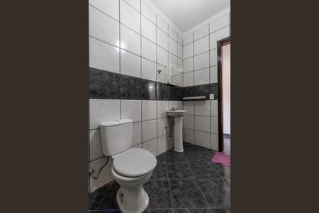 Casa à venda com 80m², 2 quartos e 2 vagas Casa à venda com 80m², 2 quartos e 2 vagasBanheiro