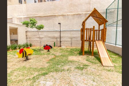Apartamento para alugar com 42m², 2 quartos e 1 vaga Apartamento para alugar com 42m², 2 quartos e 1 vagaÁrea comum - Playground