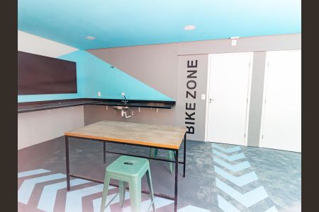 Apartamento para alugar com 42m², 2 quartos e 1 vaga Apartamento para alugar com 42m², 2 quartos e 1 vagaÁrea comum - Oficina