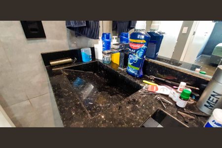 Apartamento à venda com 50m², 2 quartos e 1 vaga Apartamento à venda com 50m², 2 quartos e 1 vagaBanheiro