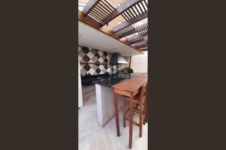 Apartamento à venda com 50m², 2 quartos e 1 vaga Apartamento à venda com 50m², 2 quartos e 1 vagaÁrea comum - Churrasqueira