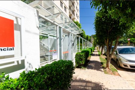 Apartamento para alugar com 62m², 3 quartos e 1 vaga Apartamento para alugar com 62m², 3 quartos e 1 vagaFachada