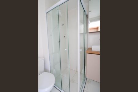 Banheiro de apartamento à venda com 1 quarto, 19m² em Jardim Aeroporto, São Paulo