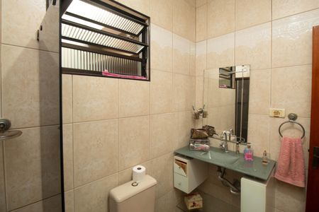 Casa para alugar com 156m², 4 quartos e 3 vagas Casa para alugar com 156m², 4 quartos e 3 vagasBanheiro 1