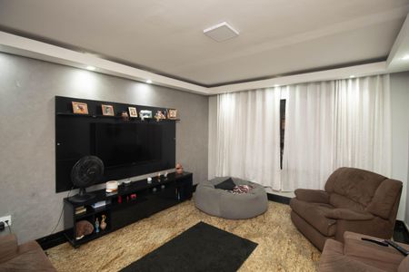 Casa para alugar com 156m², 4 quartos e 3 vagas Casa para alugar com 156m², 4 quartos e 3 vagasSala