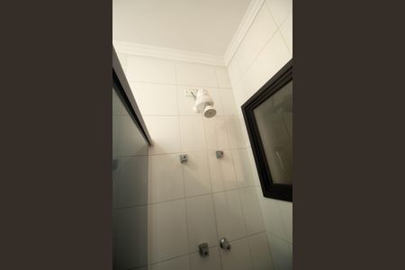 Casa para alugar com 156m², 4 quartos e 3 vagas Casa para alugar com 156m², 4 quartos e 3 vagasBanheiro da Suíte 1