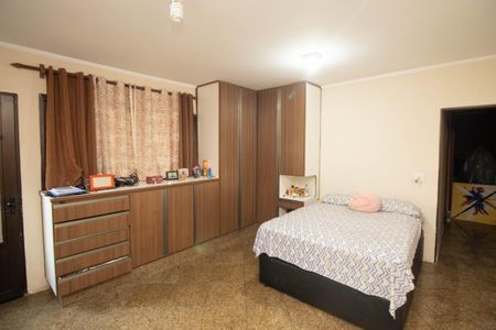 Casa para alugar com 156m², 4 quartos e 3 vagas Casa para alugar com 156m², 4 quartos e 3 vagasQuarto 1