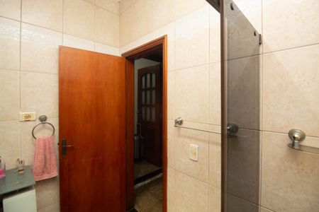 Casa para alugar com 156m², 4 quartos e 3 vagas Casa para alugar com 156m², 4 quartos e 3 vagasBanheiro 1