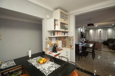 Casa para alugar com 156m², 4 quartos e 3 vagas Casa para alugar com 156m², 4 quartos e 3 vagasCozinha