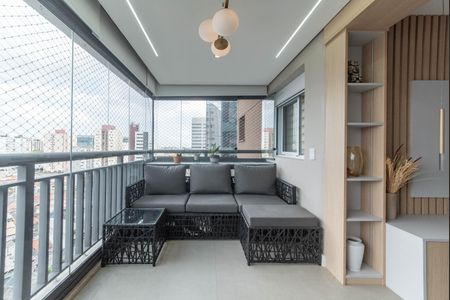 Apartamento à venda com 64m², 2 quartos e 1 vagaVaranda