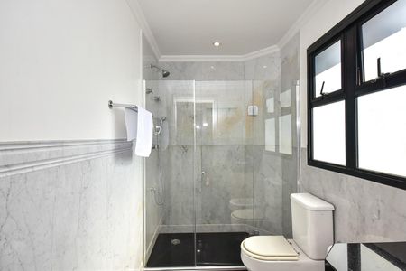 Apartamento à venda com 600m², 3 quartos e 5 vagasBanheiro Suíte 2