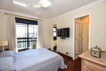 Apartamento à venda com 600m², 3 quartos e 5 vagasSuíte 1