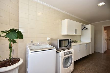 Apartamento à venda com 600m², 3 quartos e 5 vagasÁrea de Serviço