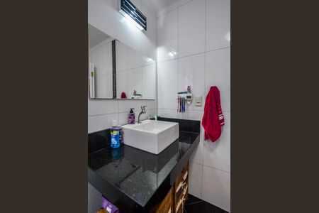 Apartamento à venda com 80m², 2 quartos e 2 vagasBanheiro Corredor