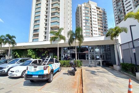 Apartamento para alugar com 67m², 2 quartos e 1 vagaFachada
