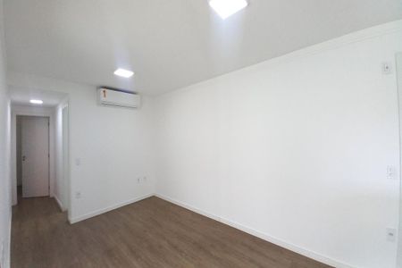 Apartamento para alugar com 67m², 2 quartos e 1 vagaSala