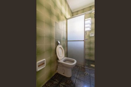 Casa à venda com 90m², 2 quartos e 1 vaga Casa à venda com 90m², 2 quartos e 1 vagaBanheiro