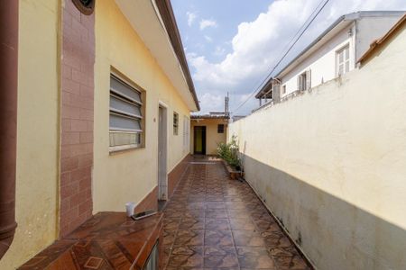 Casa à venda com 90m², 2 quartos e 1 vaga Casa à venda com 90m², 2 quartos e 1 vagaCorredor