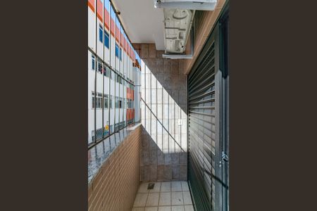 Apartamento à venda com 189m², 4 quartos e 2 vagas Apartamento à venda com 189m², 4 quartos e 2 vagasVaranda da Suíte