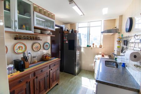 Apartamento à venda com 100m², 2 quartos e 1 vaga Apartamento à venda com 100m², 2 quartos e 1 vagaCozinha