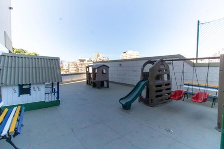 Apartamento à venda com 100m², 2 quartos e 1 vaga Apartamento à venda com 100m², 2 quartos e 1 vagaÁrea comum