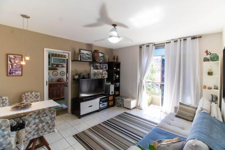 Apartamento à venda com 100m², 2 quartos e 1 vaga Apartamento à venda com 100m², 2 quartos e 1 vagaSala