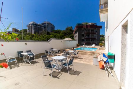 Apartamento à venda com 100m², 2 quartos e 1 vaga Apartamento à venda com 100m², 2 quartos e 1 vagaÁrea comum