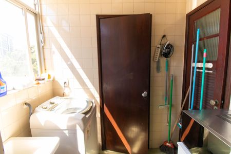 Apartamento à venda com 100m², 2 quartos e 1 vaga Apartamento à venda com 100m², 2 quartos e 1 vagaÁrea de Serviço