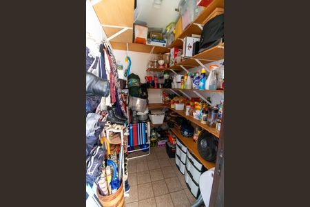 Apartamento à venda com 100m², 2 quartos e 1 vaga Apartamento à venda com 100m², 2 quartos e 1 vagaDespensa