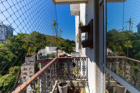 Apartamento à venda com 100m², 2 quartos e 1 vaga Apartamento à venda com 100m², 2 quartos e 1 vagaVaranda da Sala