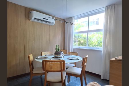 Apartamento à venda com 92m², 2 quartos e 1 vagaSala de Jantar