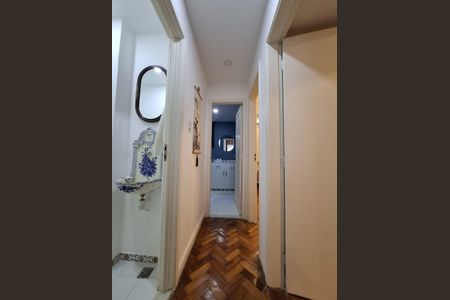 Apartamento à venda com 92m², 2 quartos e 1 vagaCorredor