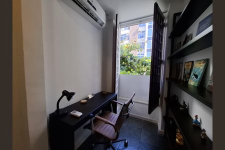 Apartamento à venda com 92m², 2 quartos e 1 vagaEscritório