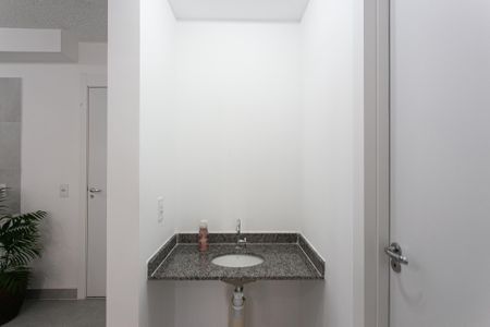 Apartamento para alugar com 35m², 2 quartos e sem vaga Apartamento para alugar com 35m², 2 quartos e sem vagaBanheiro