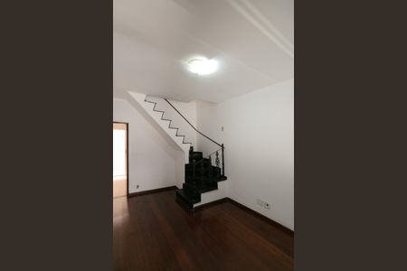 Casa para alugar com 62m², 2 quartos e 1 vagaSala