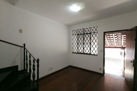 Casa para alugar com 62m², 2 quartos e 1 vagaSala