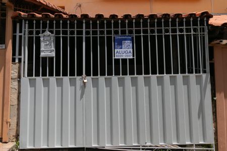 Casa para alugar com 62m², 2 quartos e 1 vagaFachada e placa