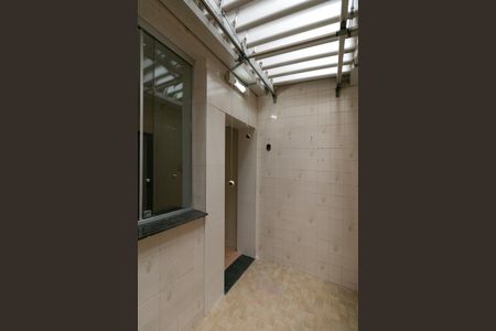 Casa para alugar com 62m², 2 quartos e 1 vagaÁrea de Serviço