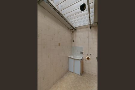 Casa para alugar com 62m², 2 quartos e 1 vagaÁrea de Serviço