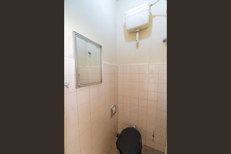 Casa à venda com 200m², 3 quartos e 1 vaga Casa à venda com 200m², 3 quartos e 1 vagaBanheiro de serviço