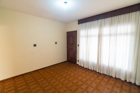 Casa à venda com 200m², 3 quartos e 1 vaga Casa à venda com 200m², 3 quartos e 1 vagaSala